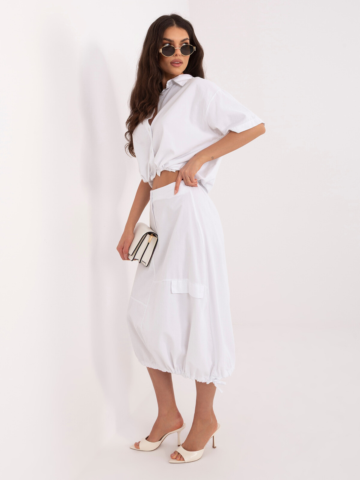 Biela ženilková sukňa s ťahadlami