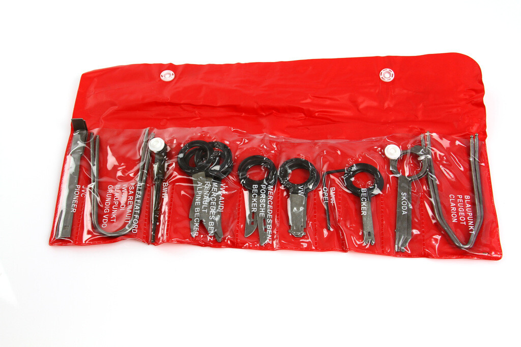 Mar-Pol Sada pre montáž/demontáž rádia a navigácie M57465