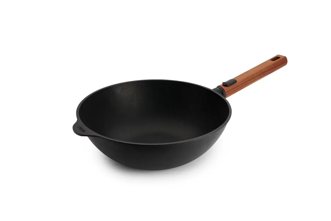 Woll Nepřilnavá wok pánev Eco Logic QXR s dřevěnou odnímatelnou rukojetí, 28 cm 11028WLCI-Q