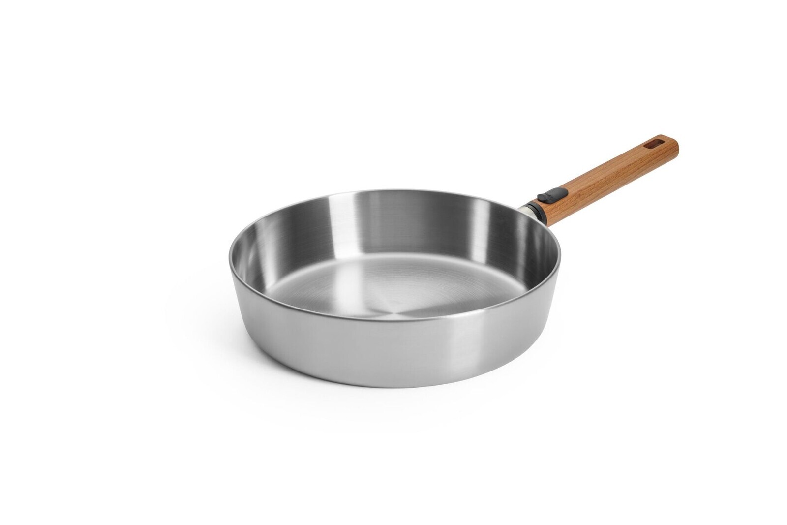 Woll Nerezová soté pánev Logic Steel s dřevěnou odnímatelnou rukojetí, Ø 28 cm 1728WLCS