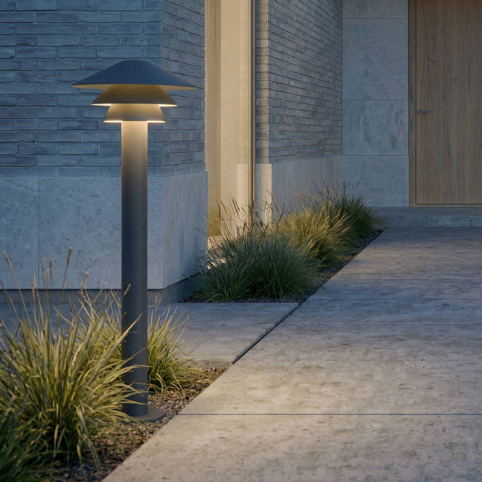 Chodníkové LED svetlo Lucande Montaro, 110 cm, antracitová farba, IP54