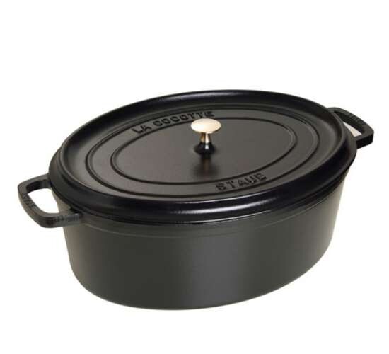 Staub Oválny liatinový hrniec s pokrievkou Cocotte, čierna, 31 cm / 5,5 l 1103125