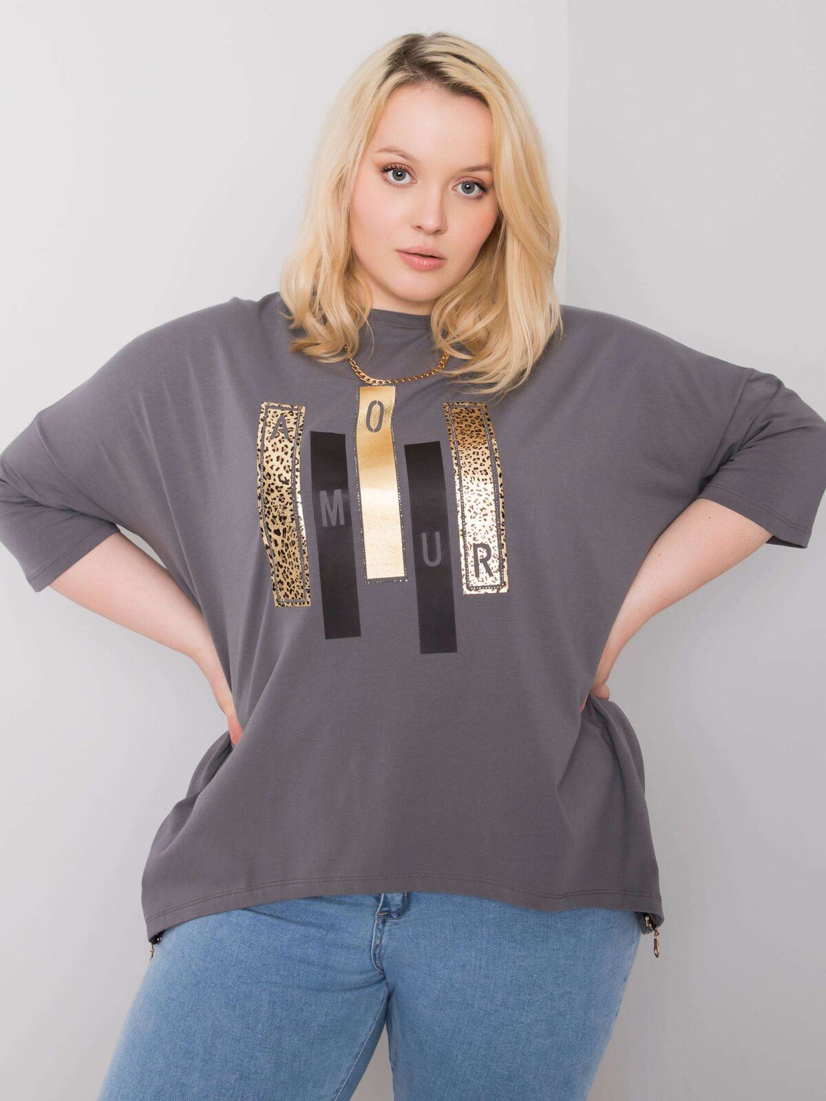 Tmavosivá dámská blúzka s potlačou