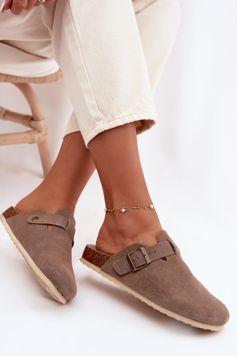 Dámske šľapky Vinceza z prírodného semišu