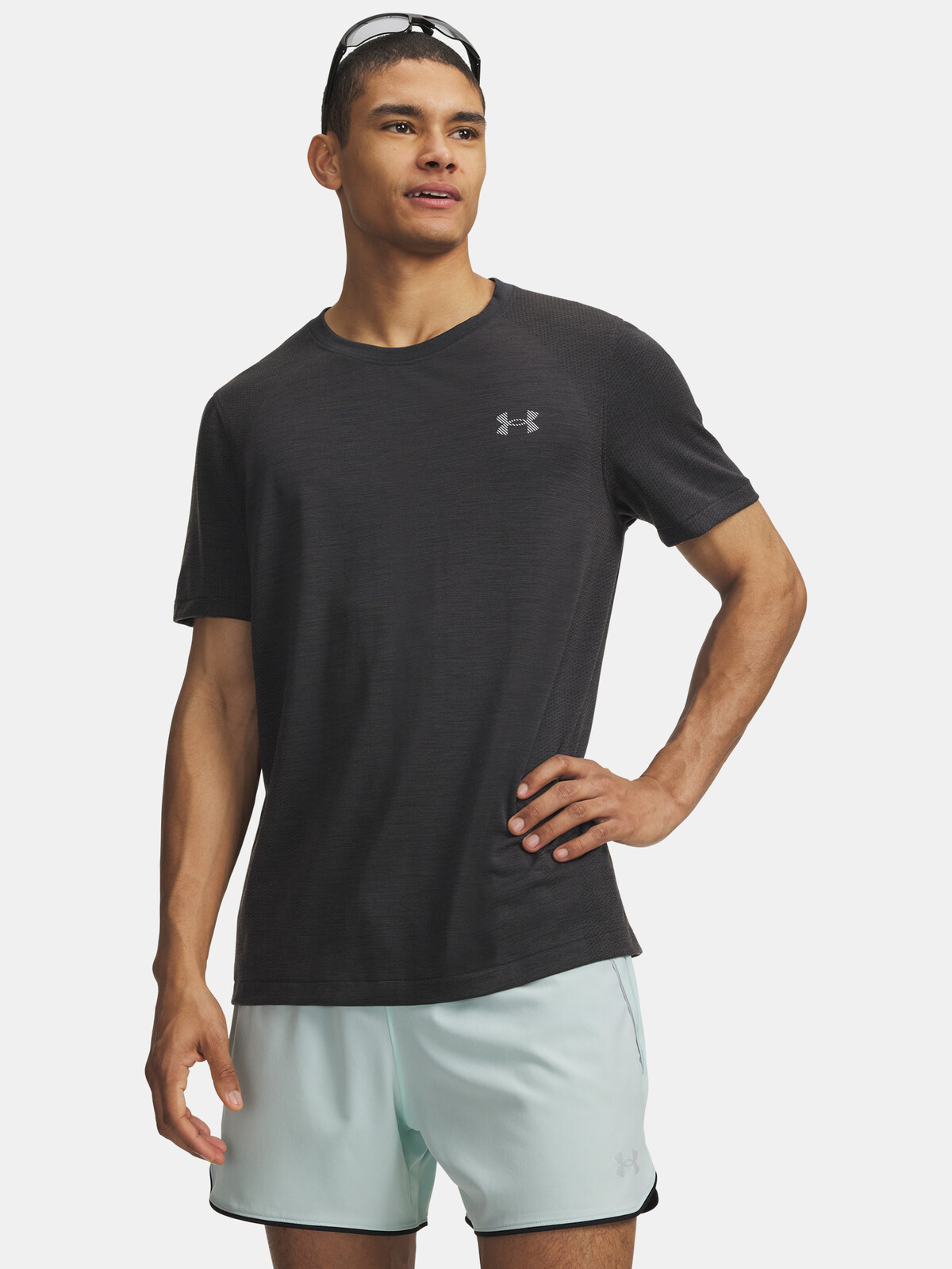 Pánske tričko Under Armour UA Wool Run SS-BLK