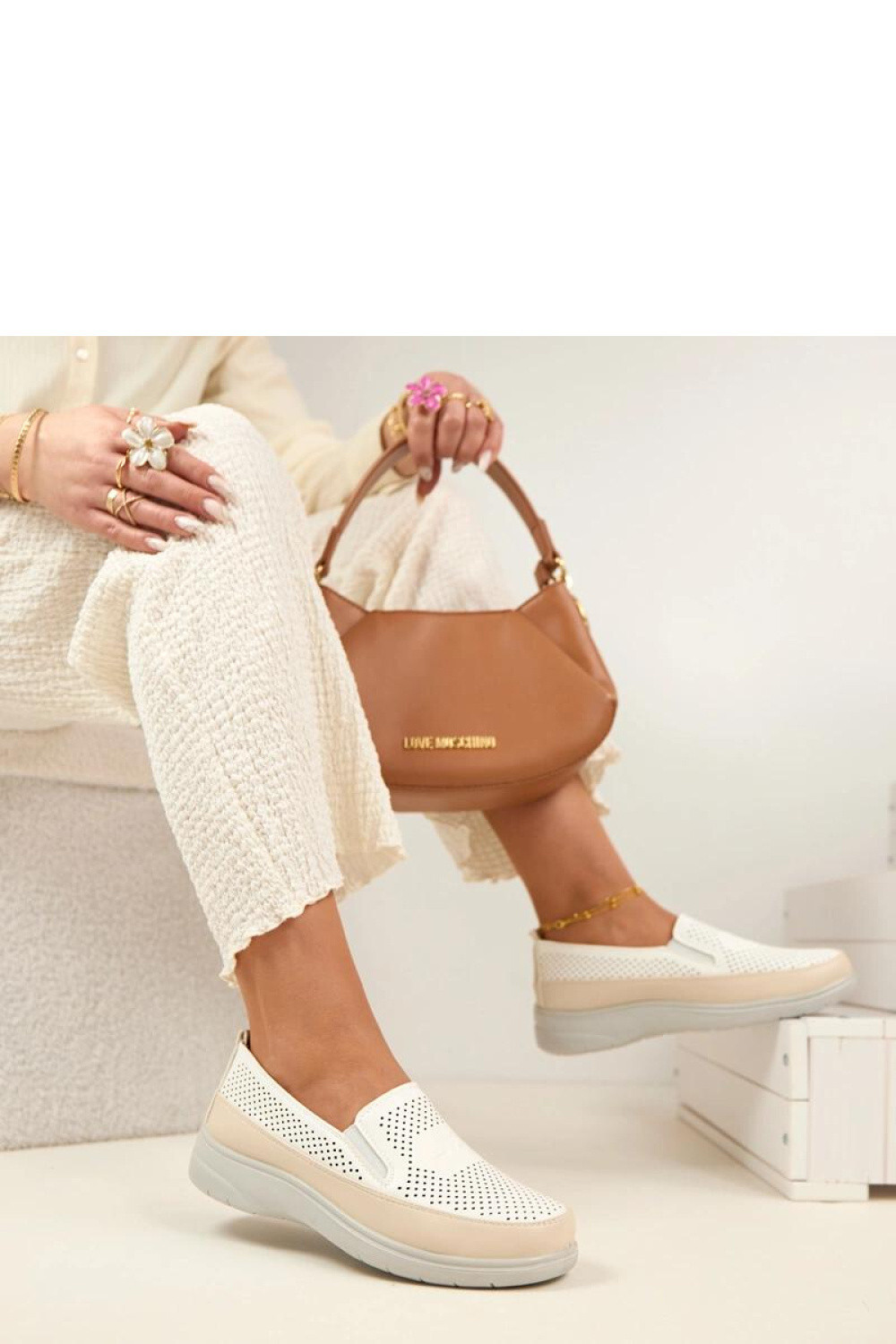 Poltopánky model 225602 Solea 39