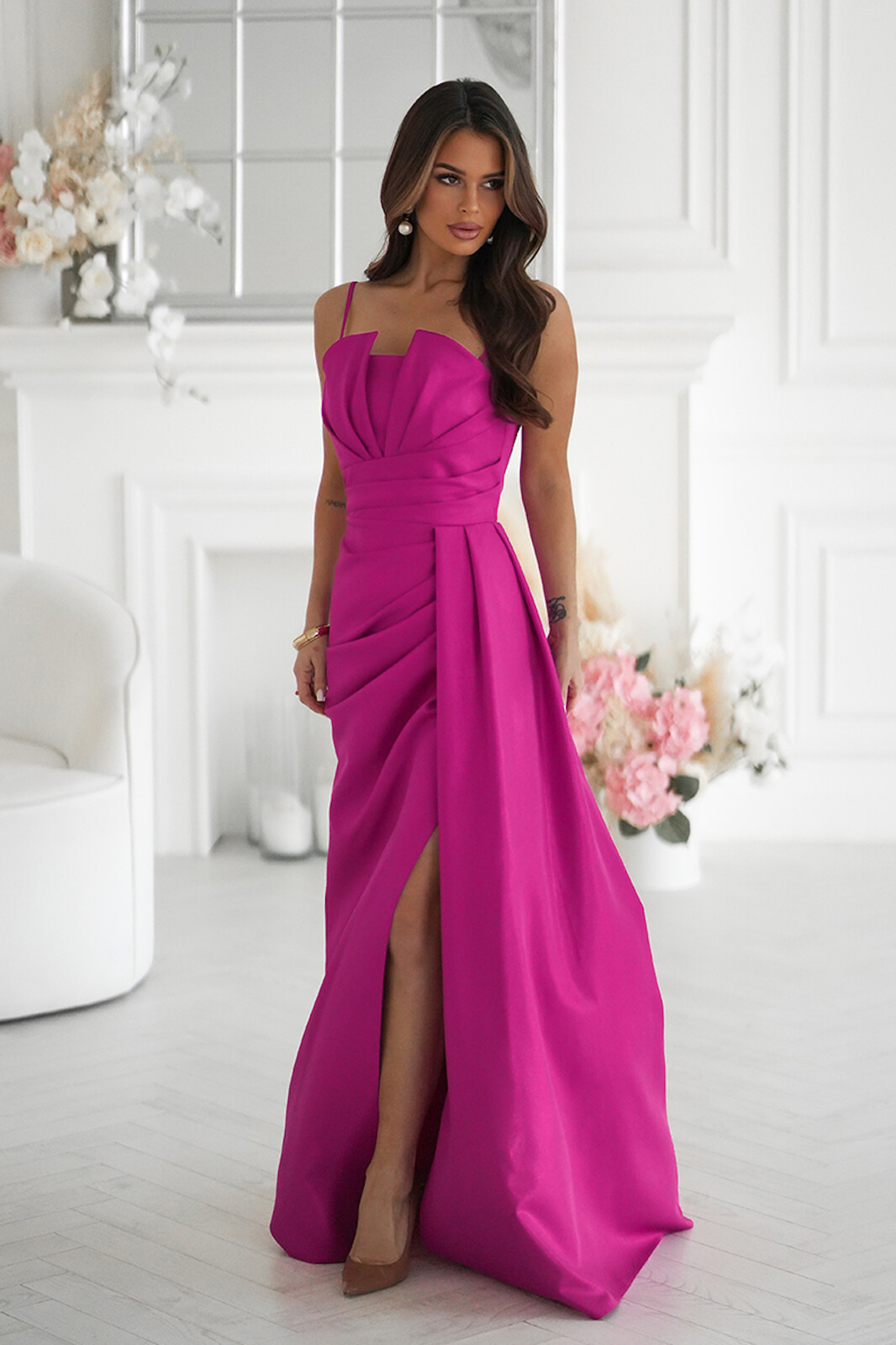 Bicotone Cyklámenové spoločenské šaty s rozparkom Veľkosť: S