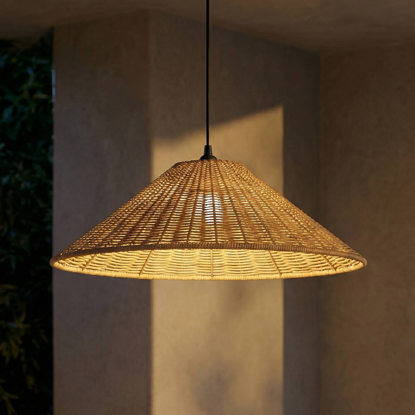 Lucande Vonkajšia závesná lampa Taniola, 1-pl., kužeľovitá, Ø 60 cm