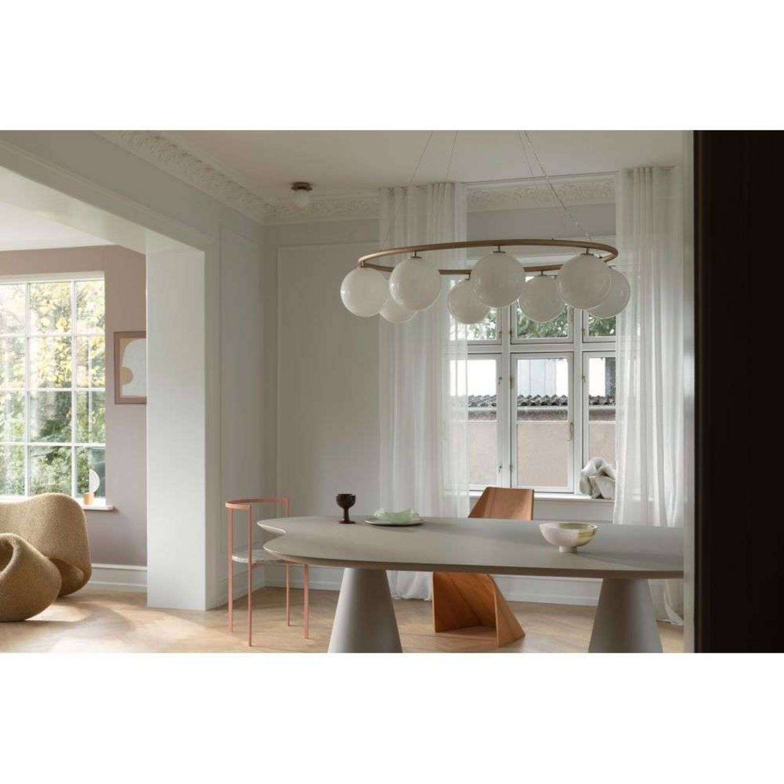 Nuura Luster Miira 8 Oval, mosadz/opál, 8-pl.