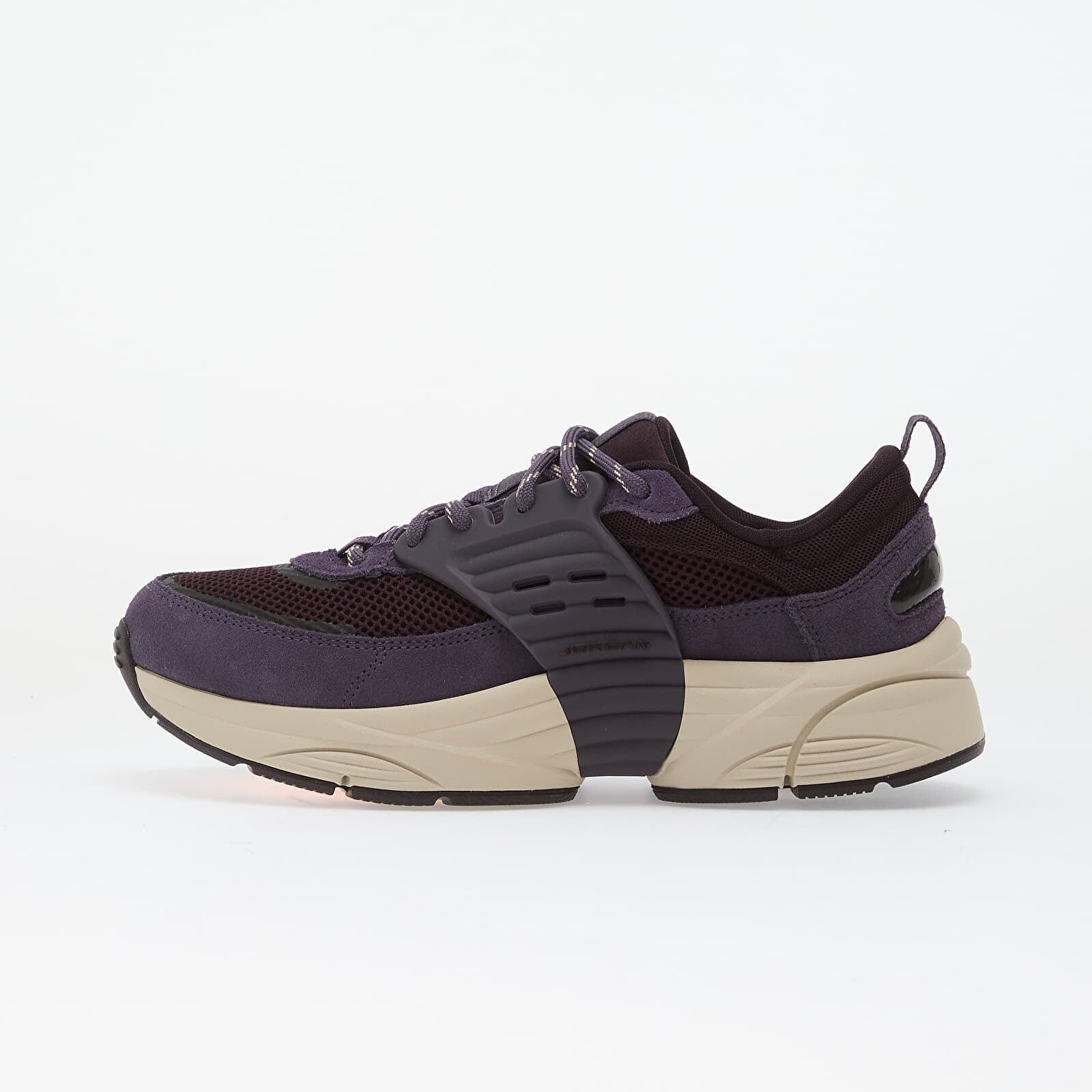 Tenisky Jordan Trunner Burgundy Ash/ Pinksicle-Dark Raisin-Birch EUR 41