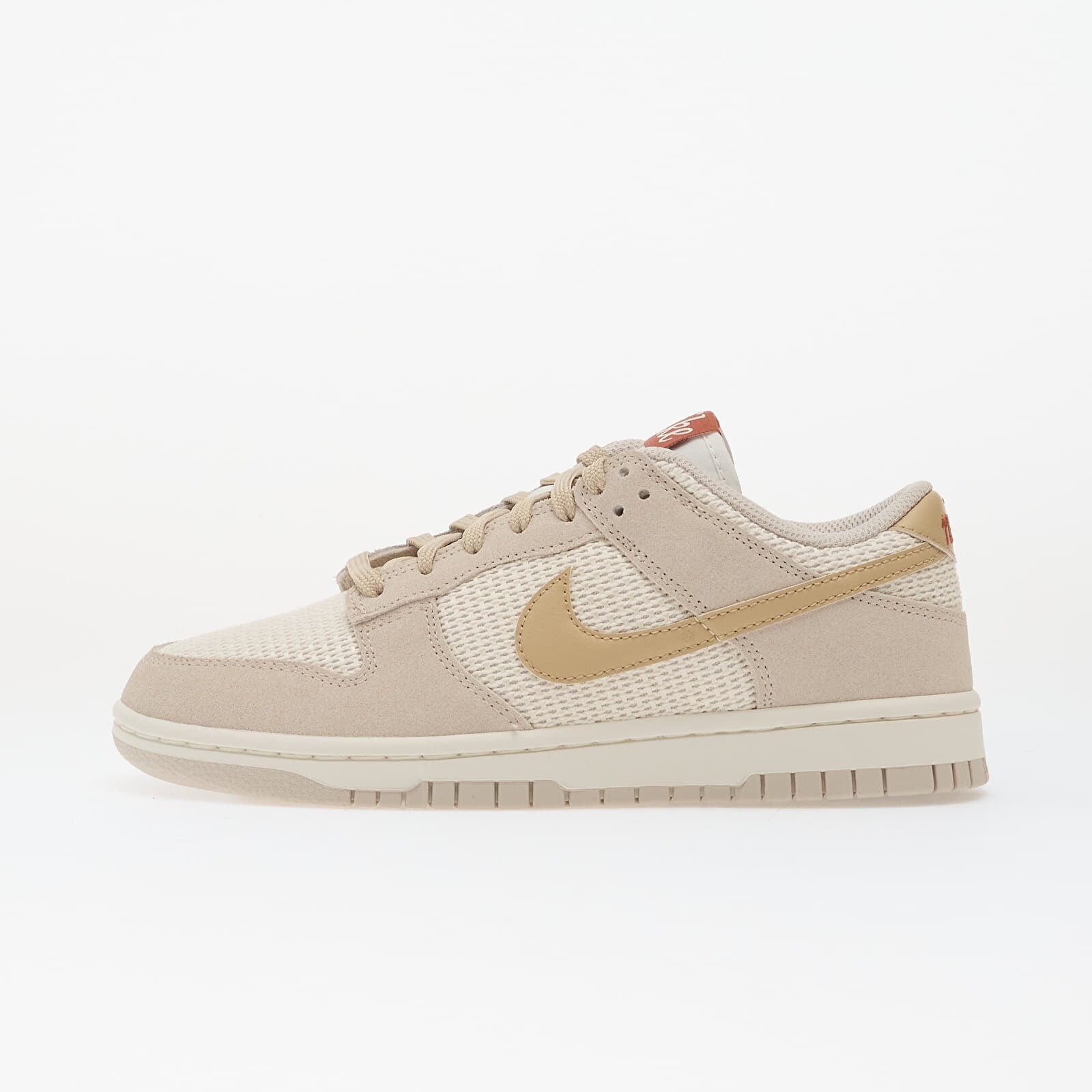 Tenisky Nike Dunk Low Se Sail/ Linen-Lt Orewood Brn-Sail EUR 39