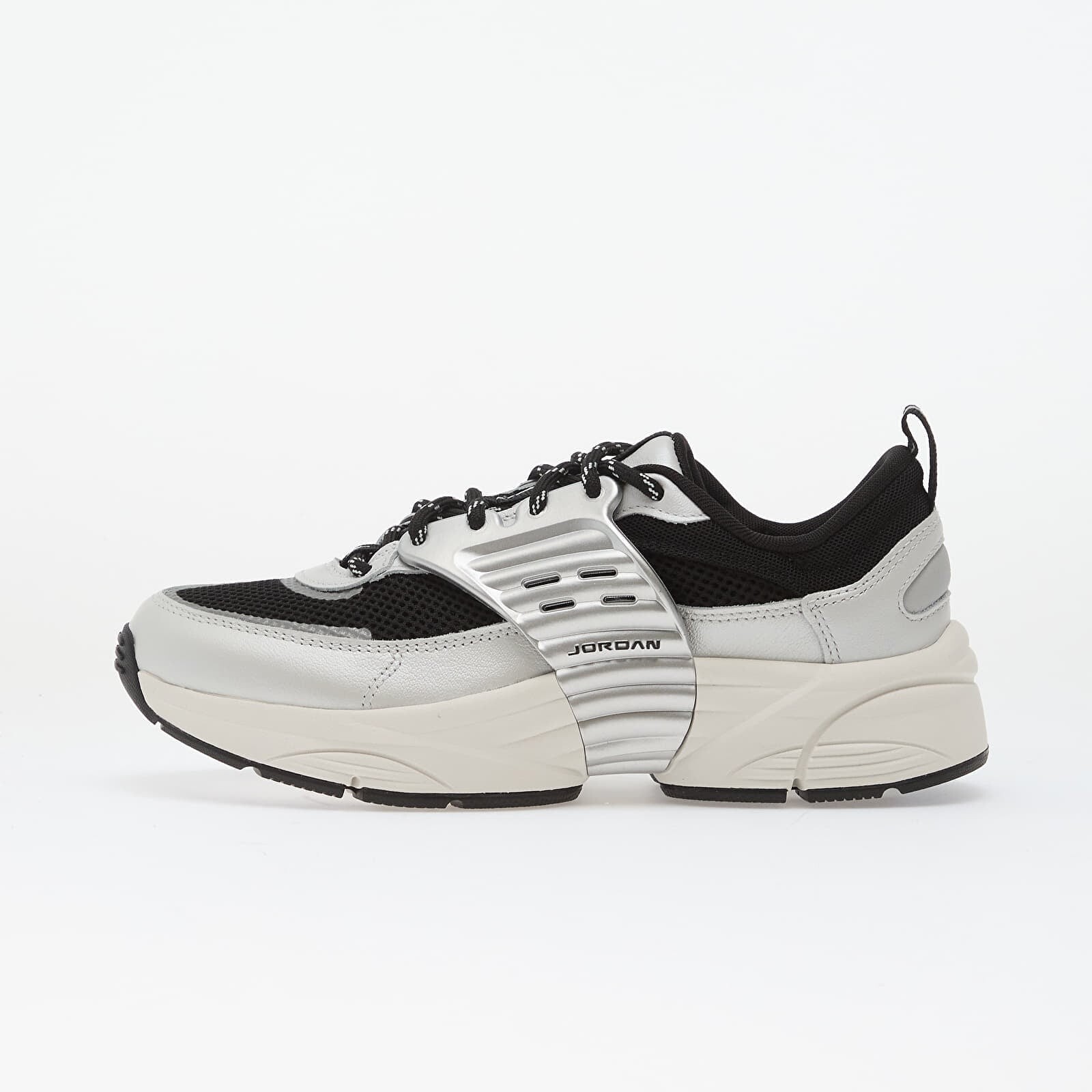 Tenisky Jordan Trunner Photon Dust/ White-Black-Sail EUR 41