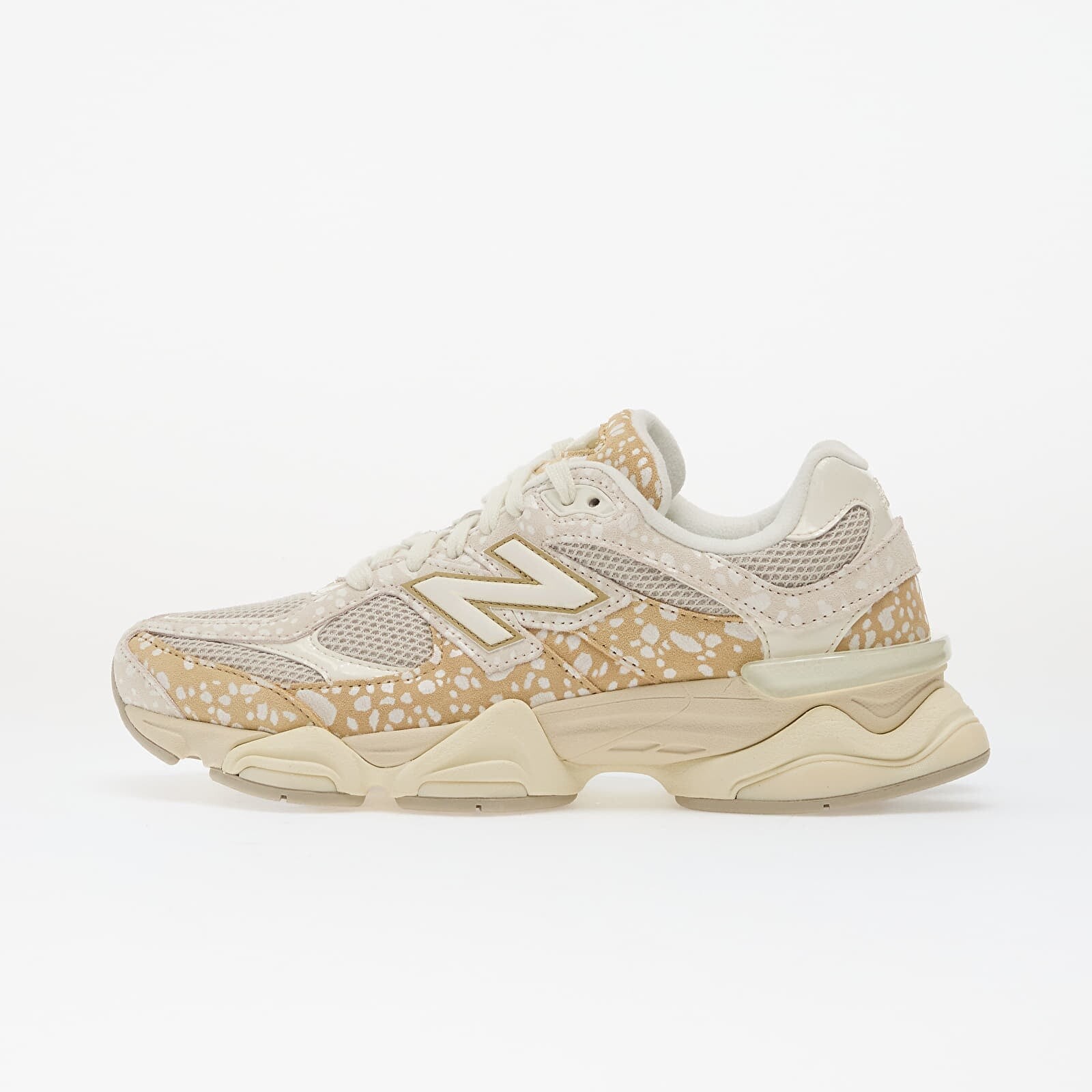 Tenisky New Balance 9060 Toasted Sesame/ Sea Salt EUR 38