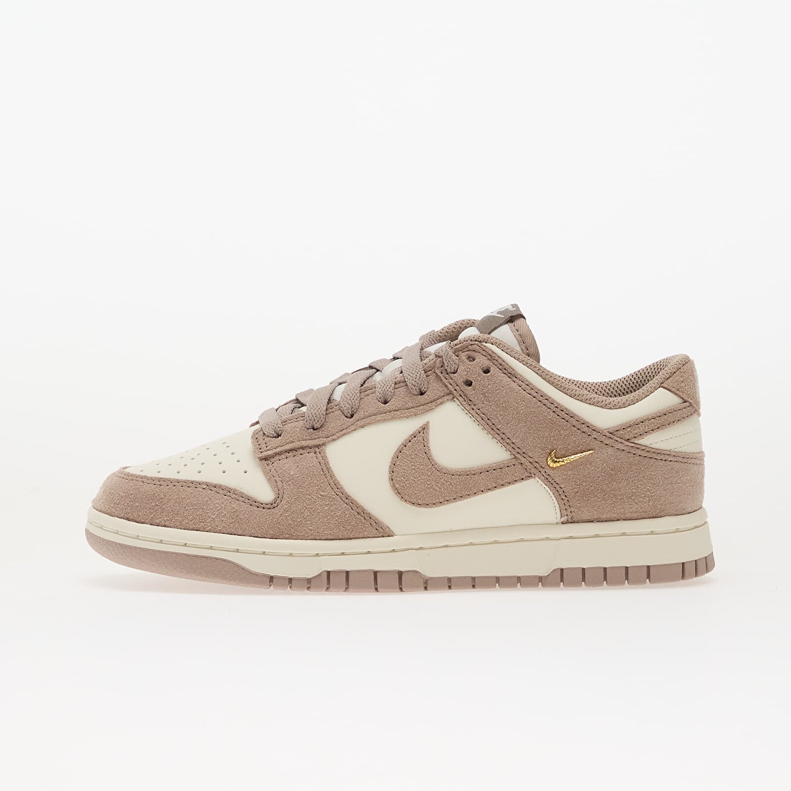 Tenisky Nike W Dunk Low Sail/ Malt-Metallic Gold EUR 44.5