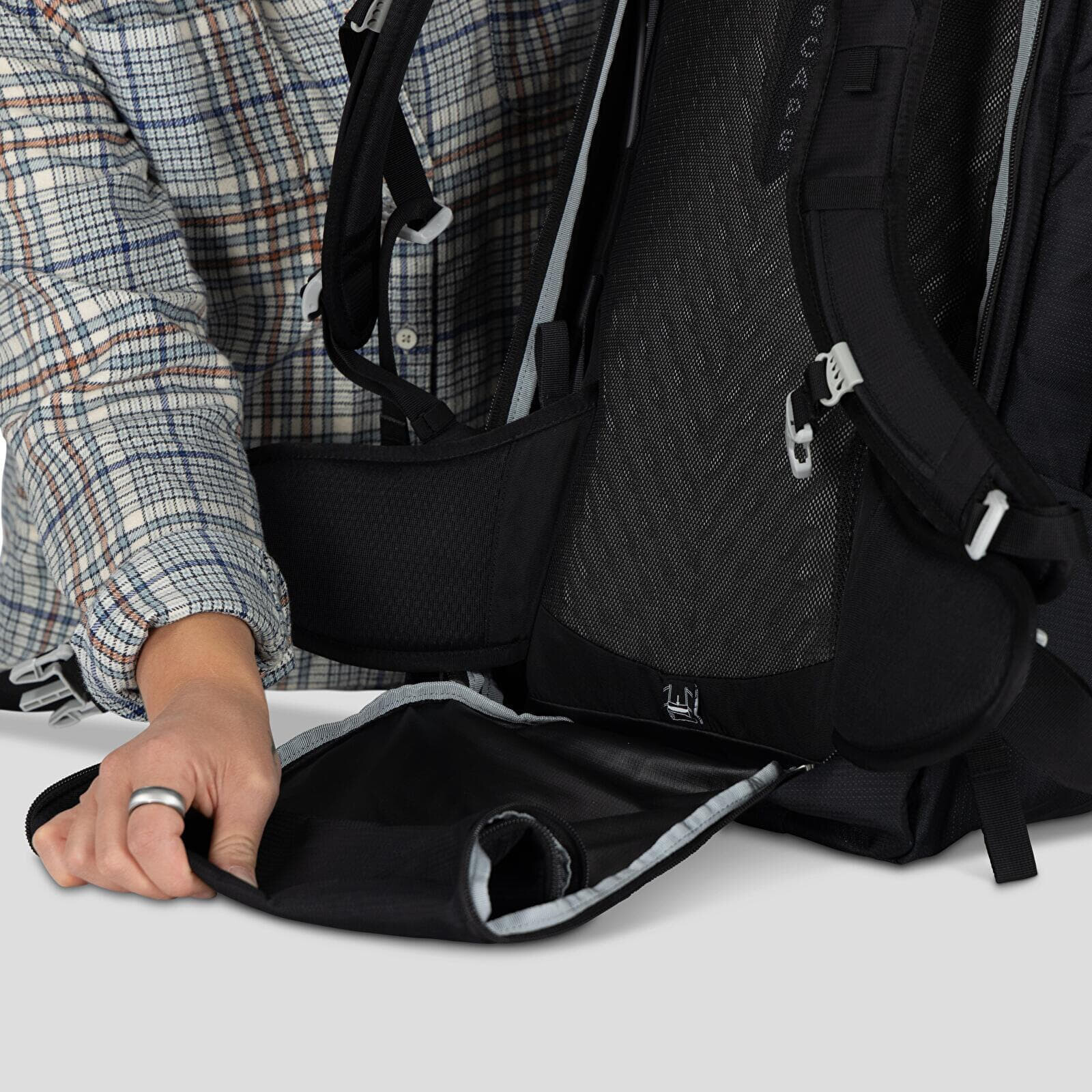 Batoh Osprey Fairview 55 Black Universal