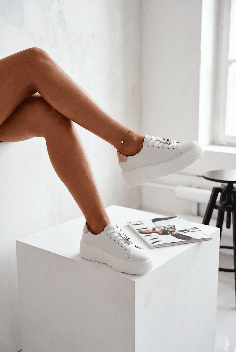 Kožené dámske tenisky na platforme s prackou Vinceza