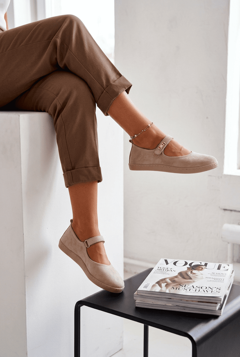 Kožené semišové balerínky s remienkom Zazoo