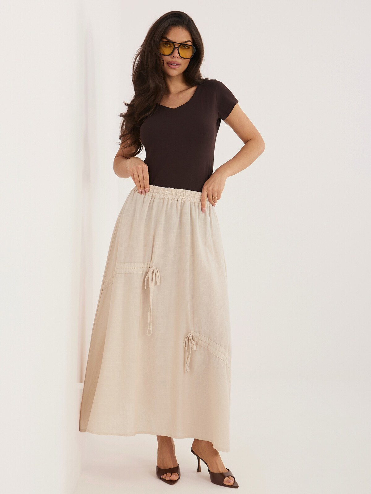 Béžová midi sukňa