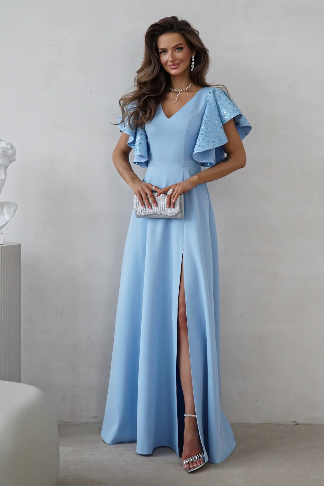 Warsaw Dress Svetlomodré spoločenské šaty s flitrovanými rukávmi Veľkosť: XS