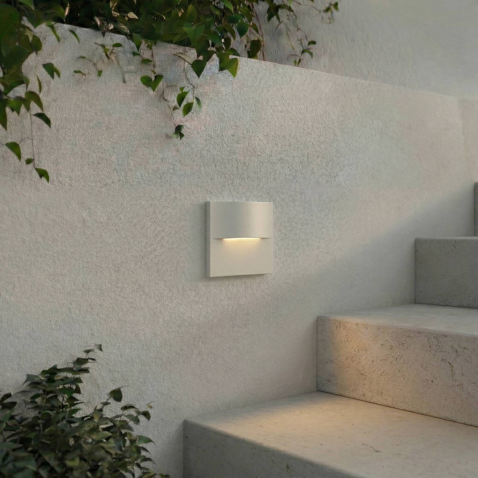 Lindby LED nástenná svietidlo Alune, biele, zakrivené, 8x8cm, IP65