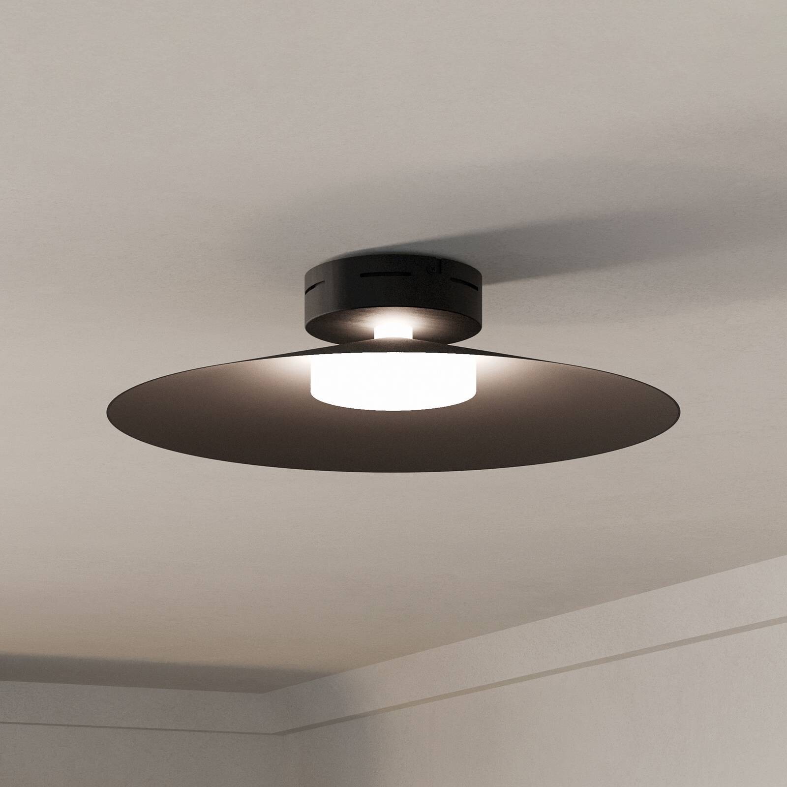 Stropné LED svetlo Conomavilla-Z, čierna Ø 45 cm CCT RGB