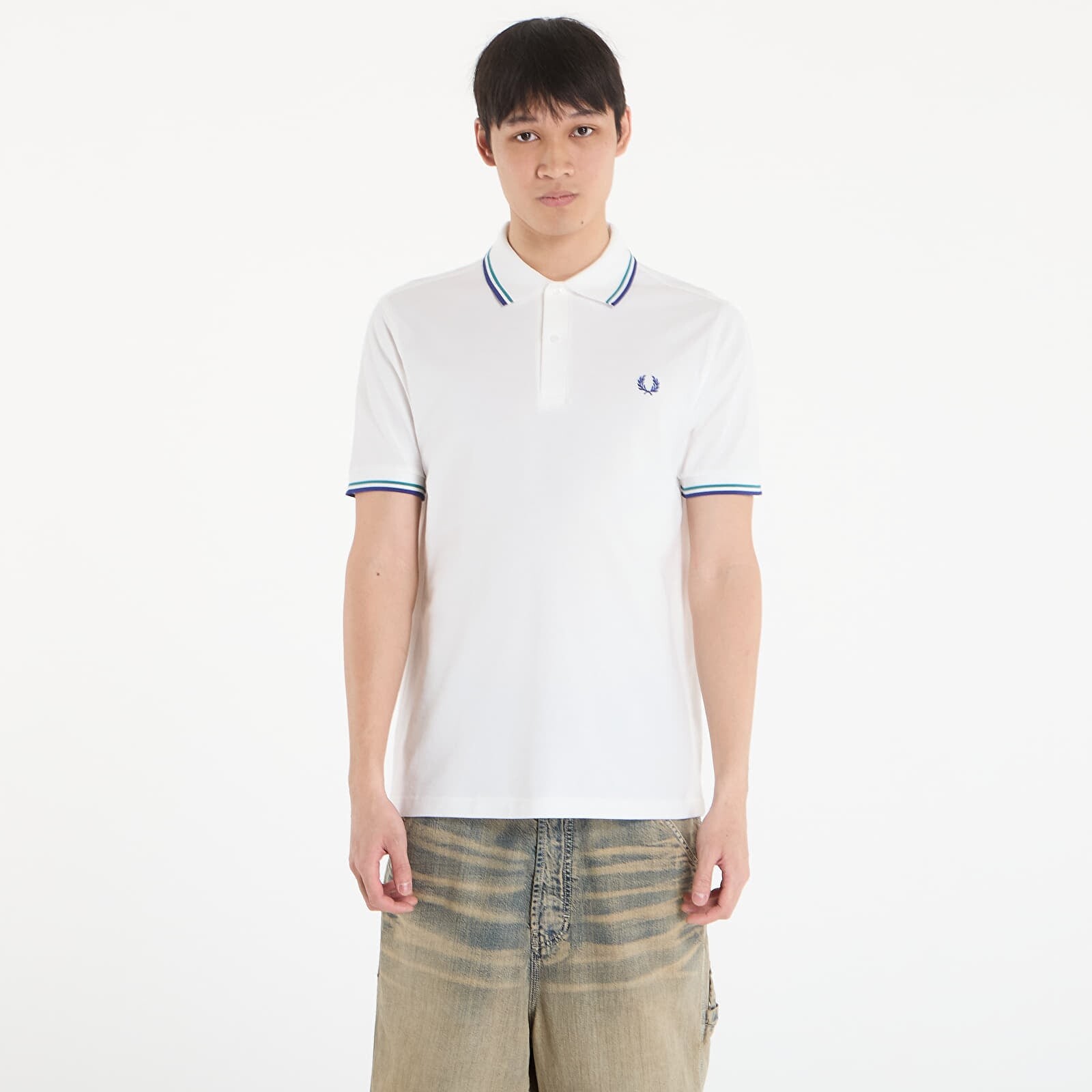 Tričko FRED PERRY Twin Tipped Fred Perry Shirt Snwh/ Depmn/ Sohec L