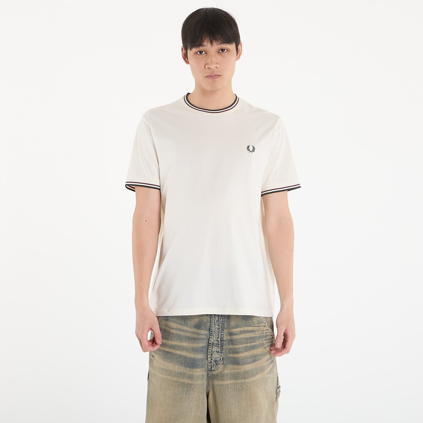 Tričko FRED PERRY Twin Tipped T-Shirt Ecr/ Oxbld/ Grsrts M