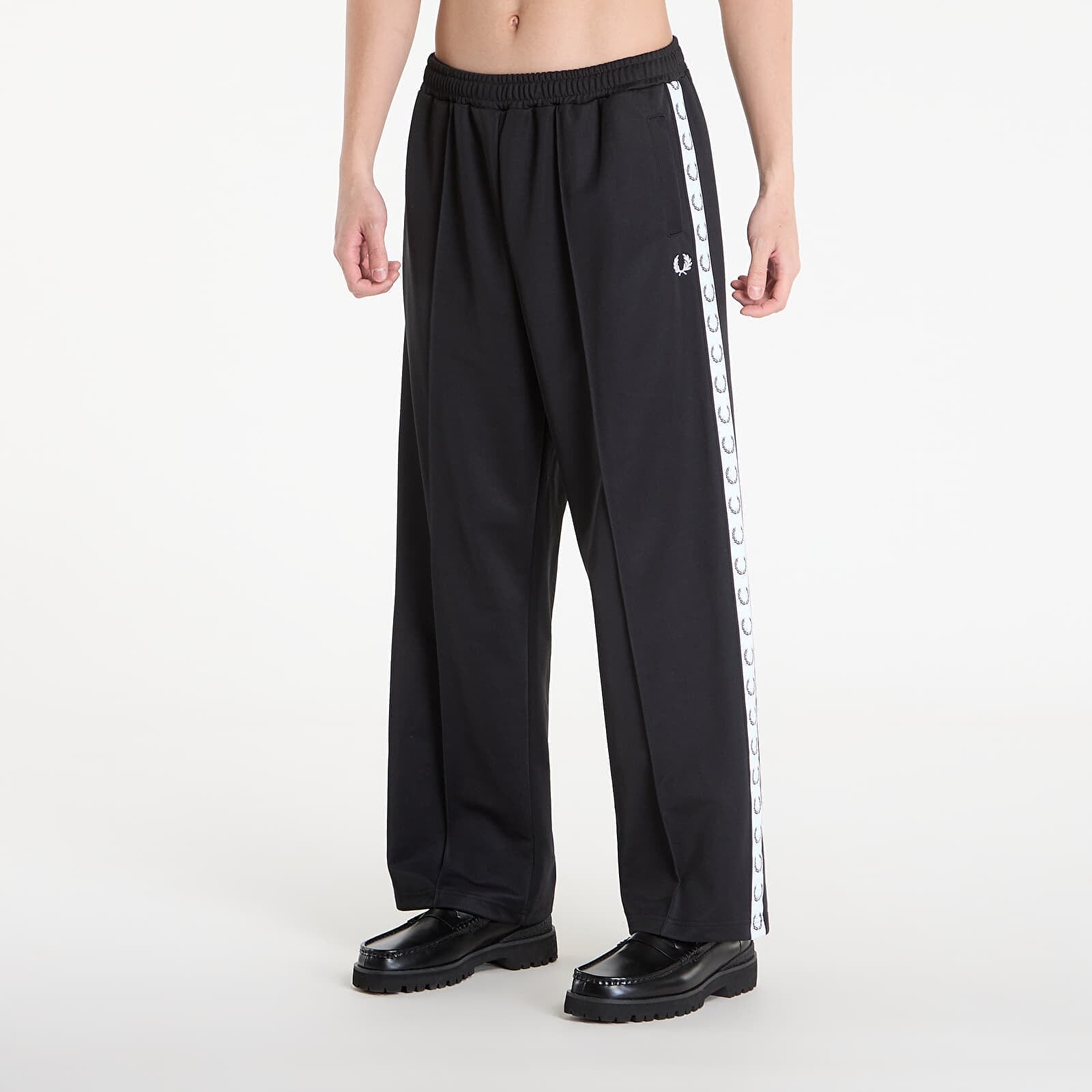 Tepláky FRED PERRY Wide Leg Track Pant Black XL