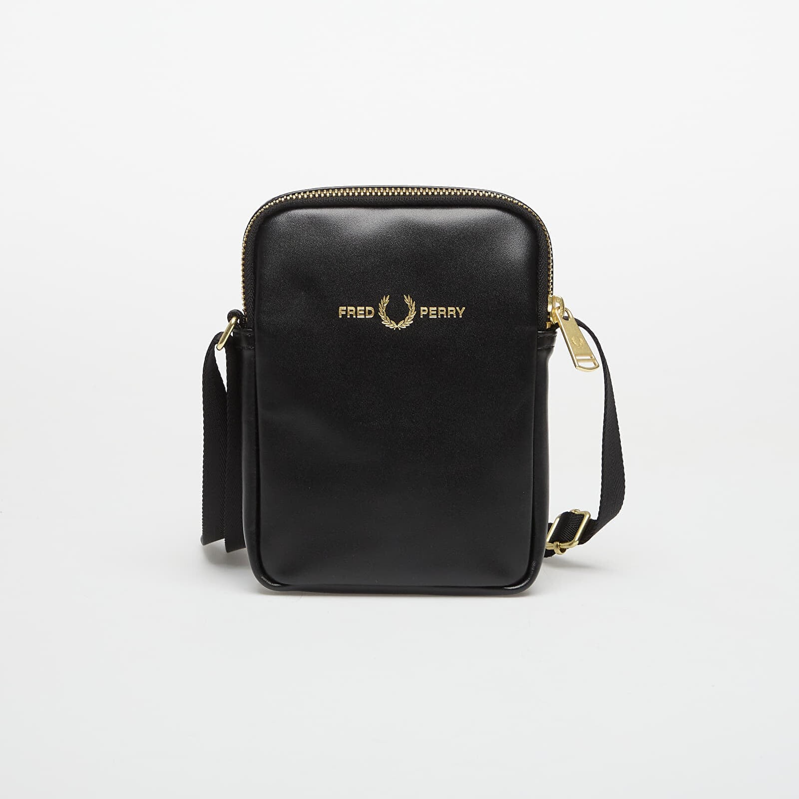 Taška FRED PERRY Smooth Leather Small Side Bag Black Universal