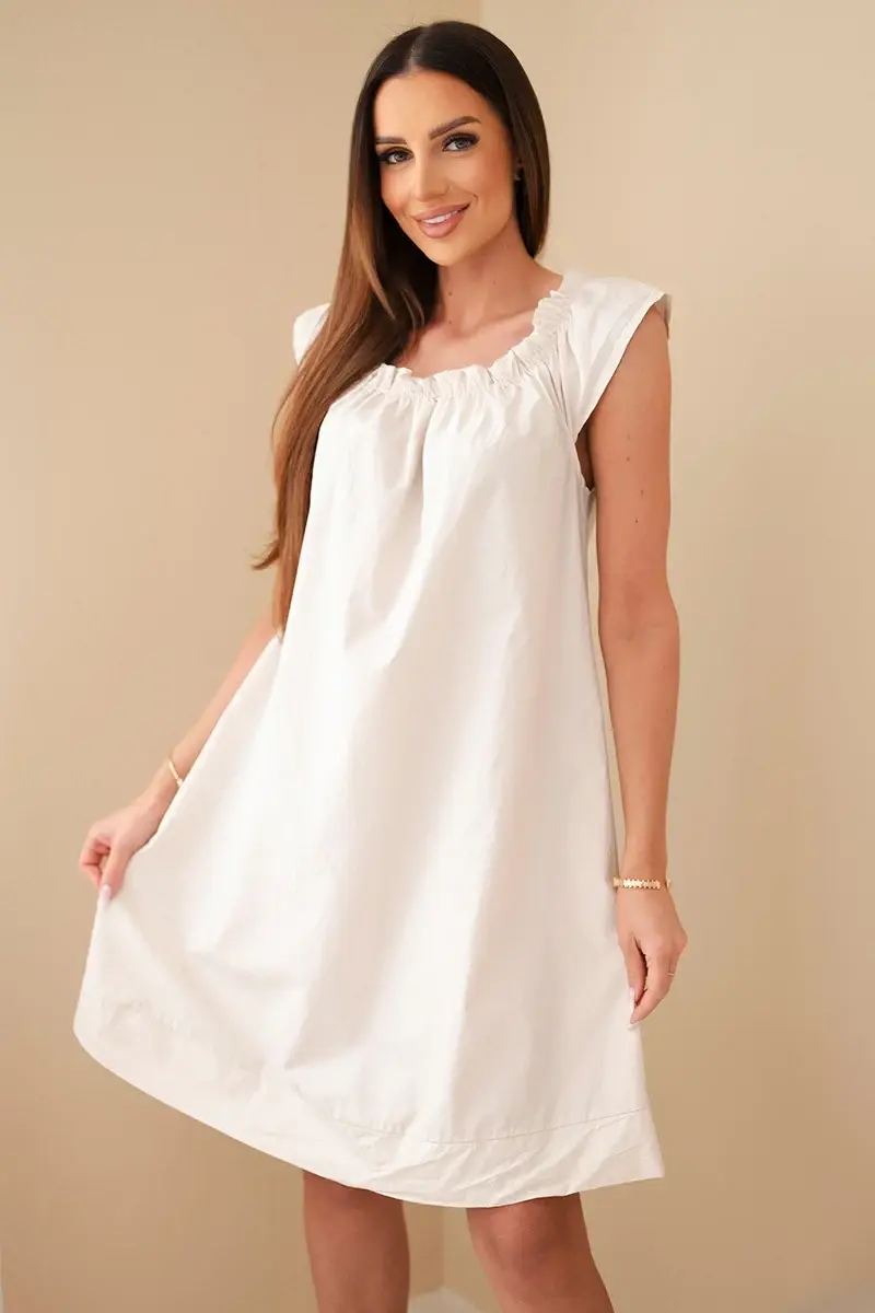 Bavlnené šaty s riasením a volánmi béžové