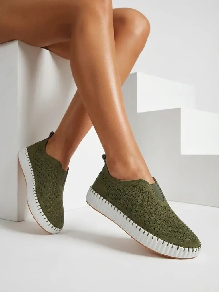 Dámske slip-on topánky Resti Rovira