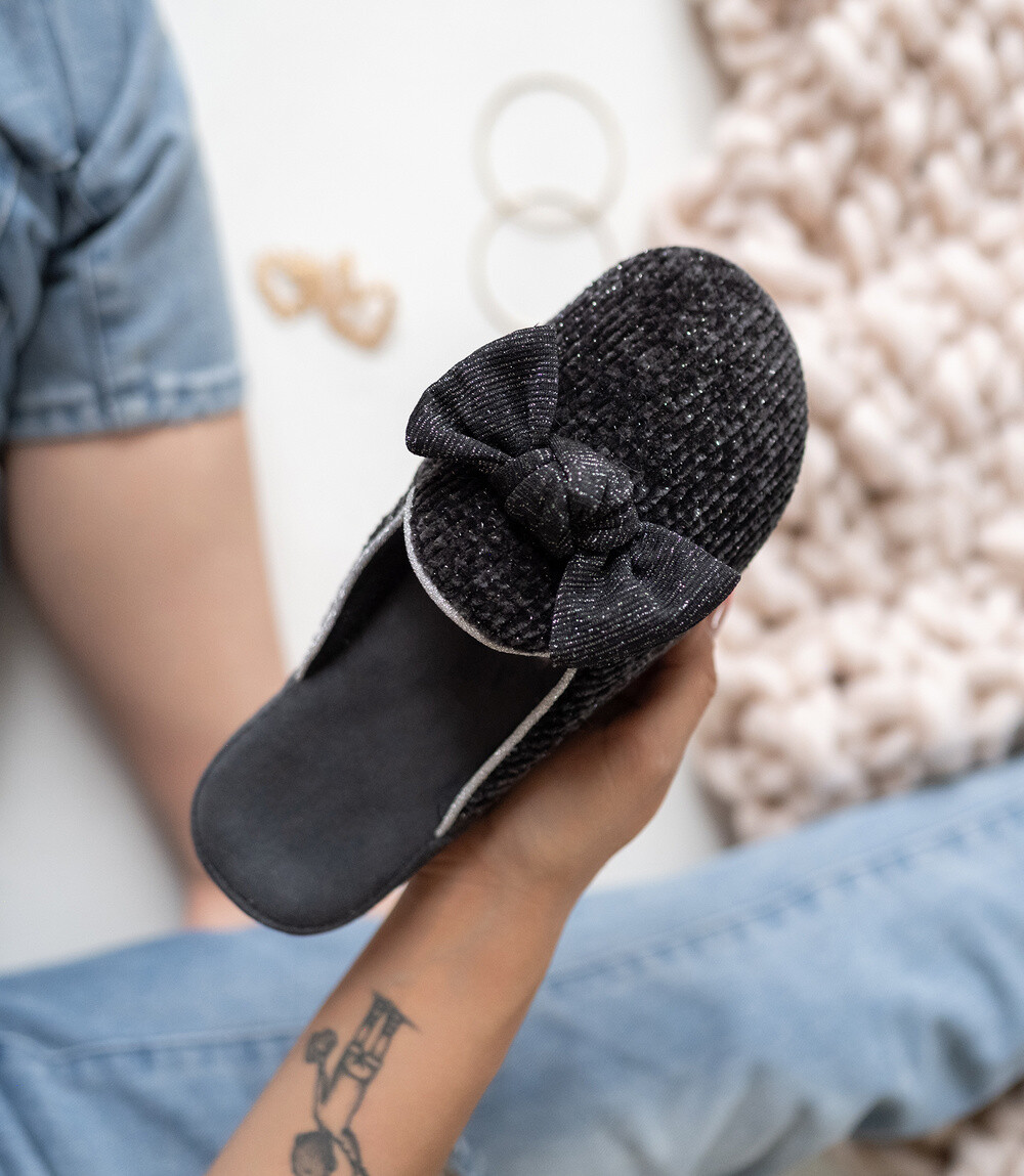 Dámske papuče NS-264 čierne