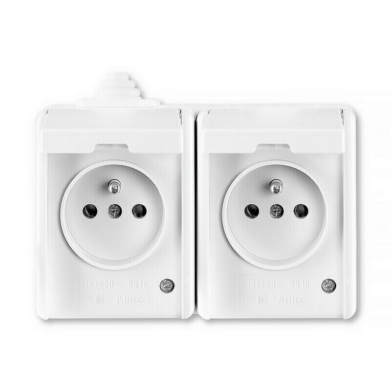 Zásuvka dvojnásobná, Praktik biela