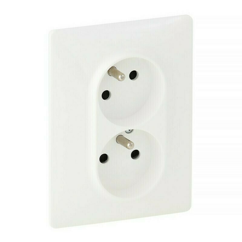 Zásuvka dvojnásobná, Valena Life biela