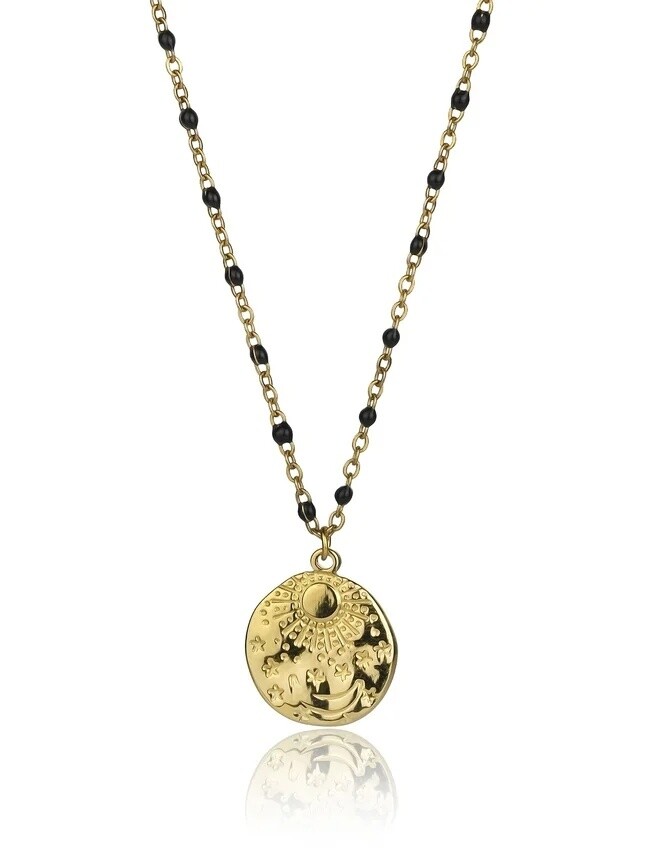 Emily Westwood Štýlový pozlátený náhrdelník s čiernymi korálkami EWN23040G
