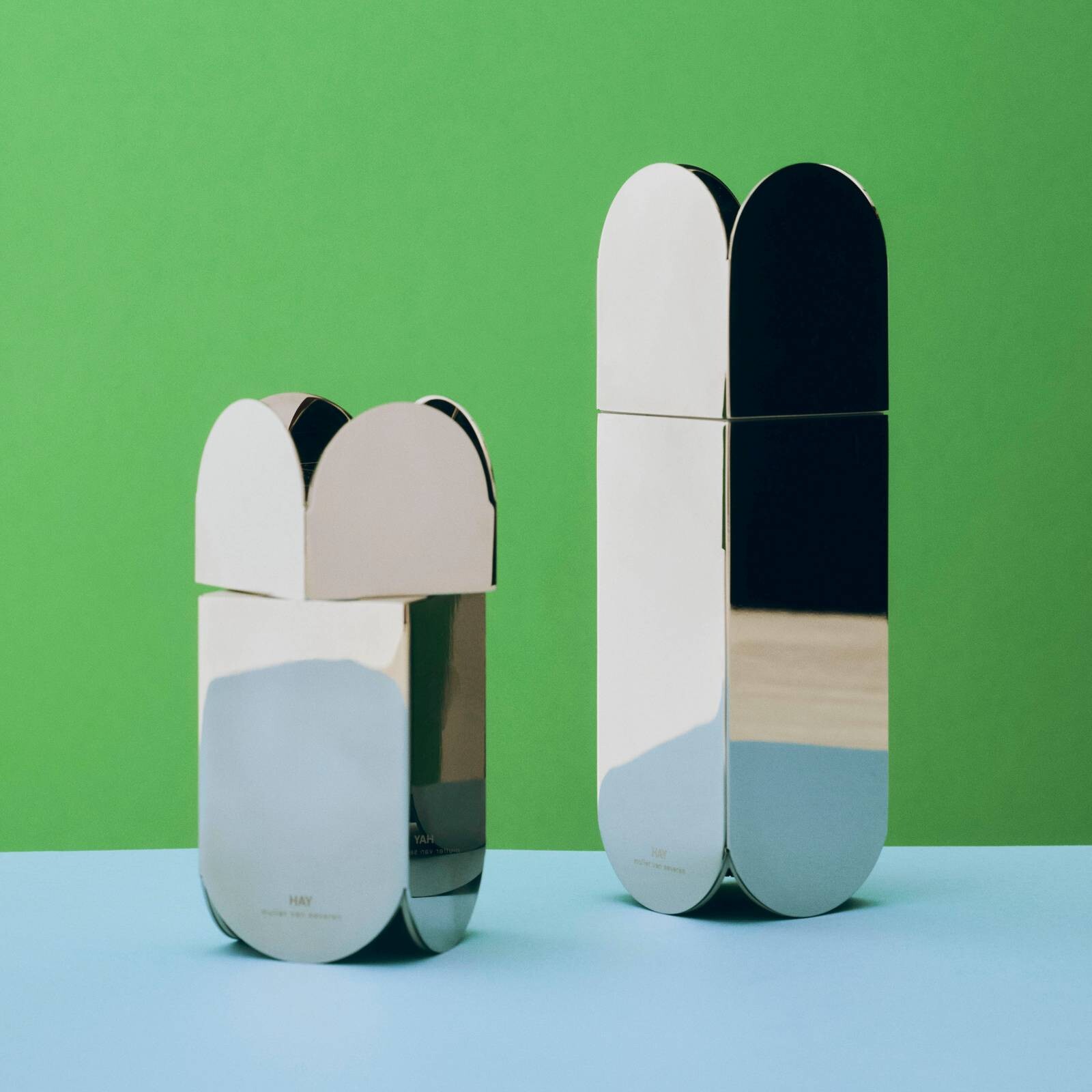 HAY Soľnička a korenička Arcs, chróm, nerezová oceľ, 11 cm