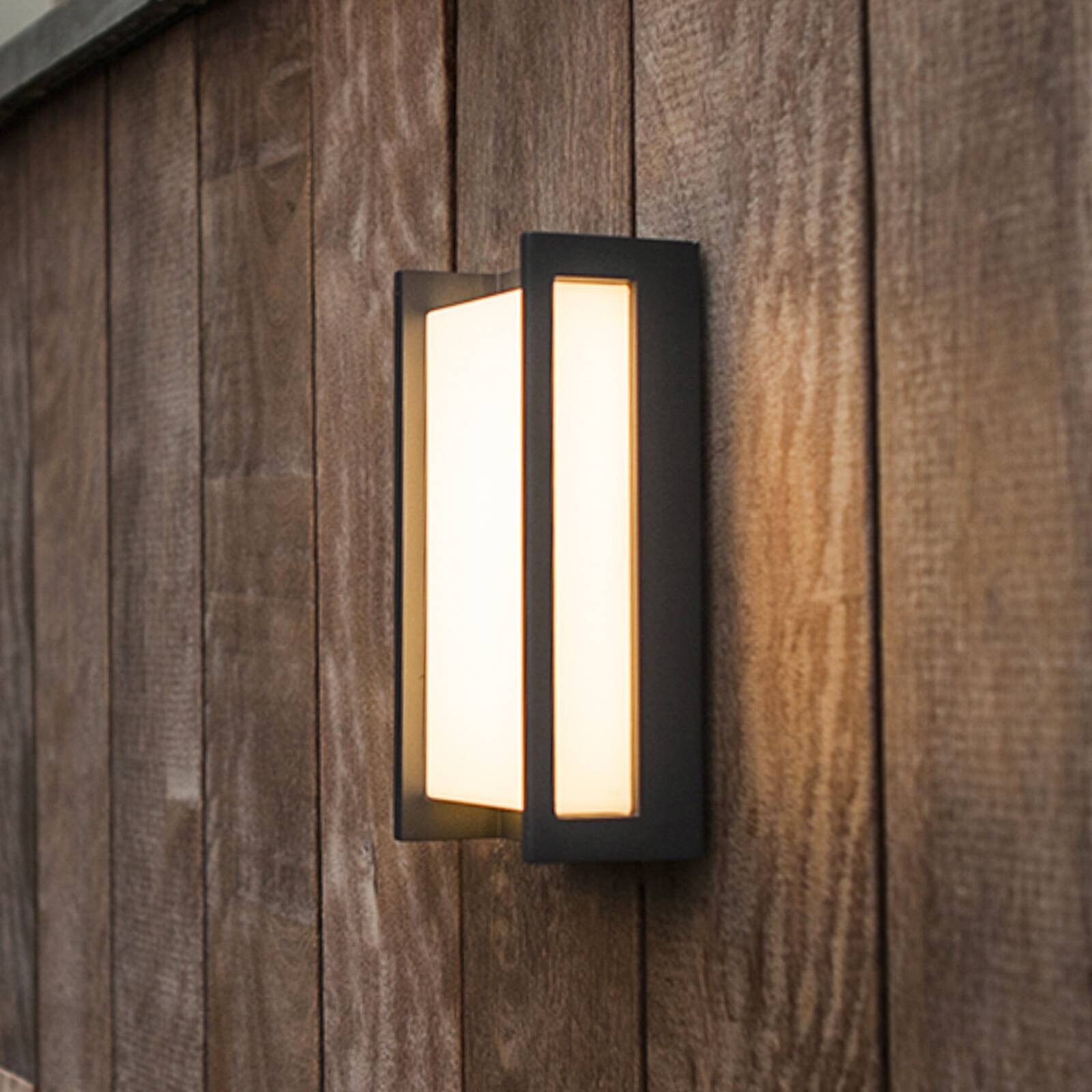 Inteligentné vonkajšie nástenné svietidlo QUBO, tmavošedá, 22 cm, IP54, RGB, CCT