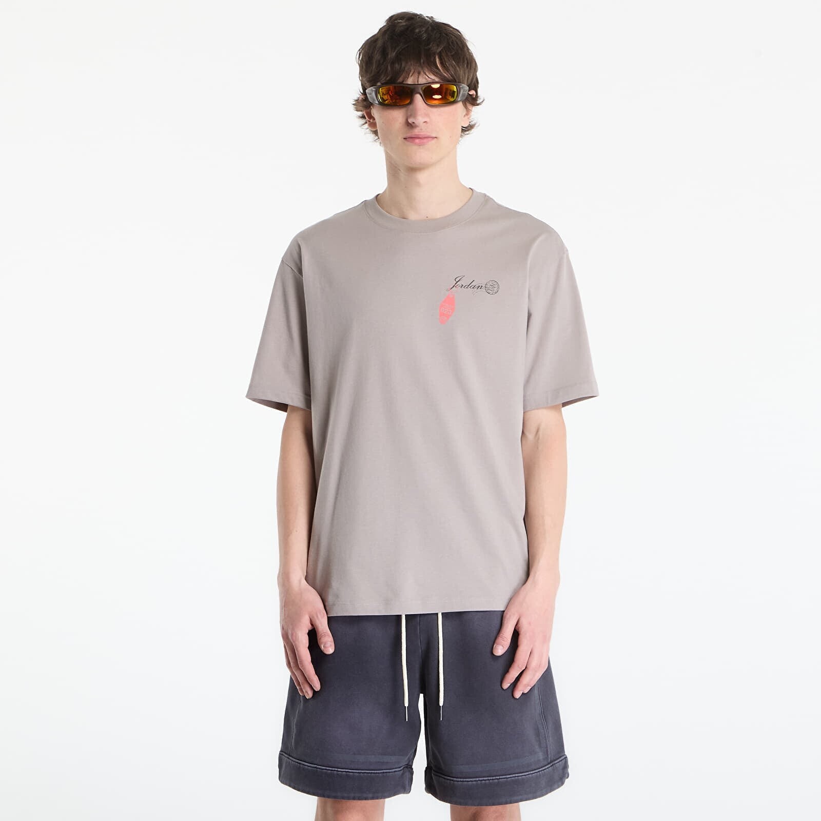 Tričko Jordan Men's Graphic T-Shirt Enigma Stone/ Infrared 23 M