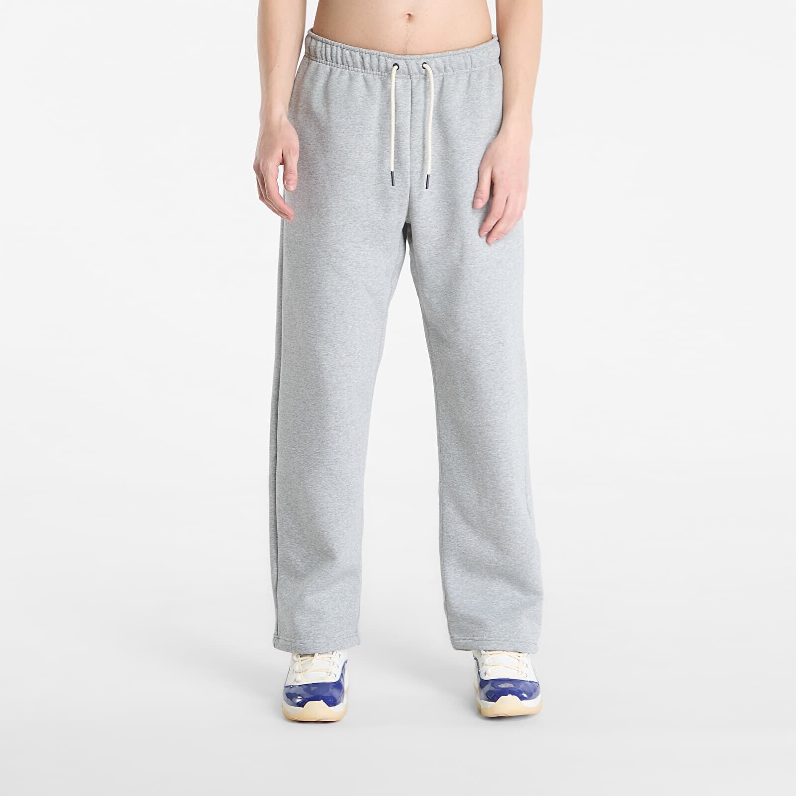 Tepláky Nike Standard Issue Men's Therma-FIT Brushed Open-Hem Basketball Pants Dk Grey Heather/ Black XXL