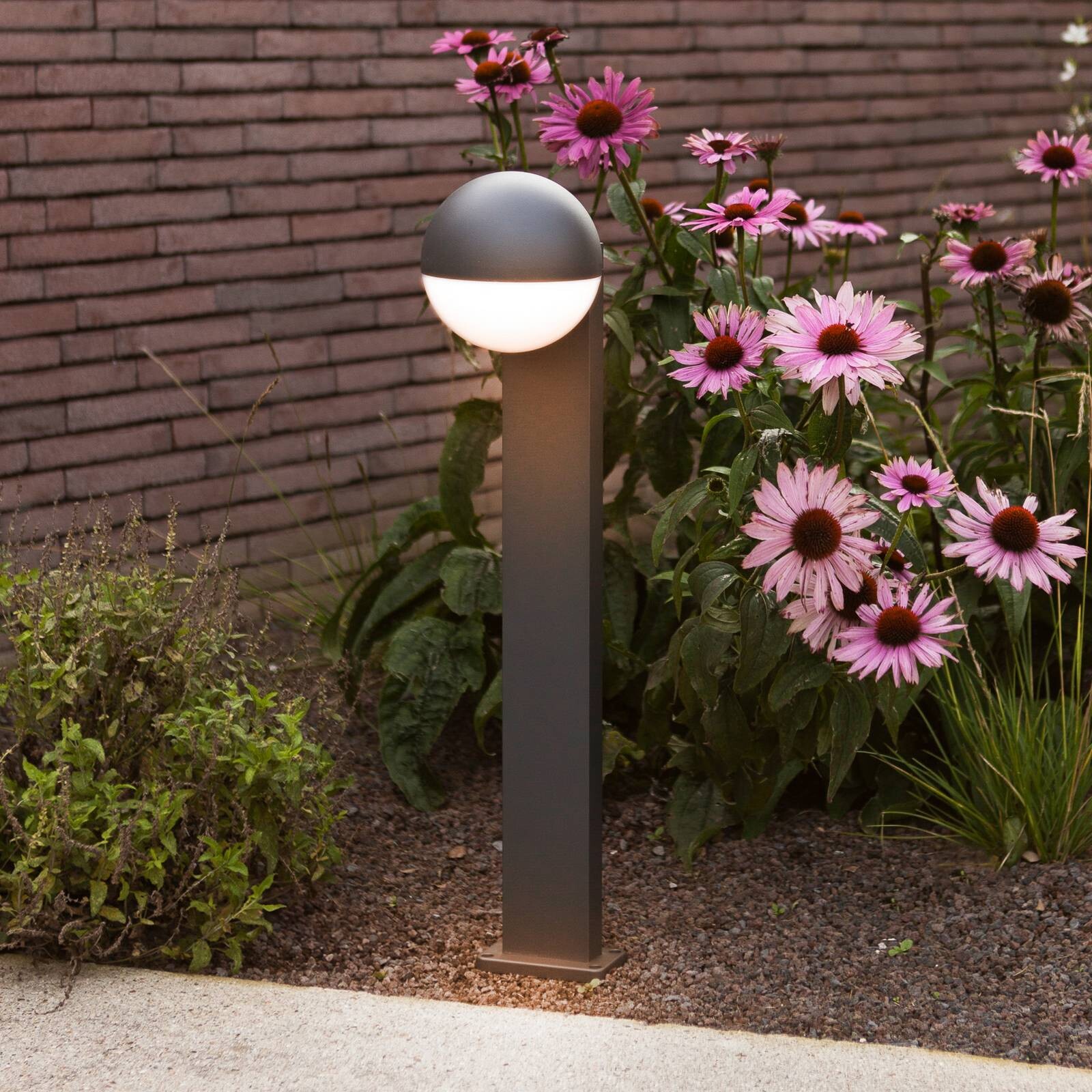 Chodníkové svetlo LOOMA, tmavošedé, výška 70 cm, kov, IP54, E27
