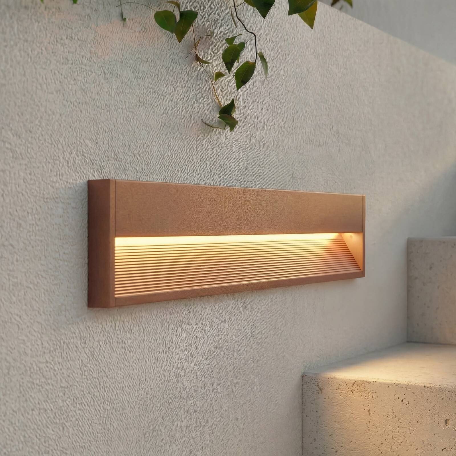 Lucande LED nástenné svietidlo Trevin, 60 cm, IP65, hliník