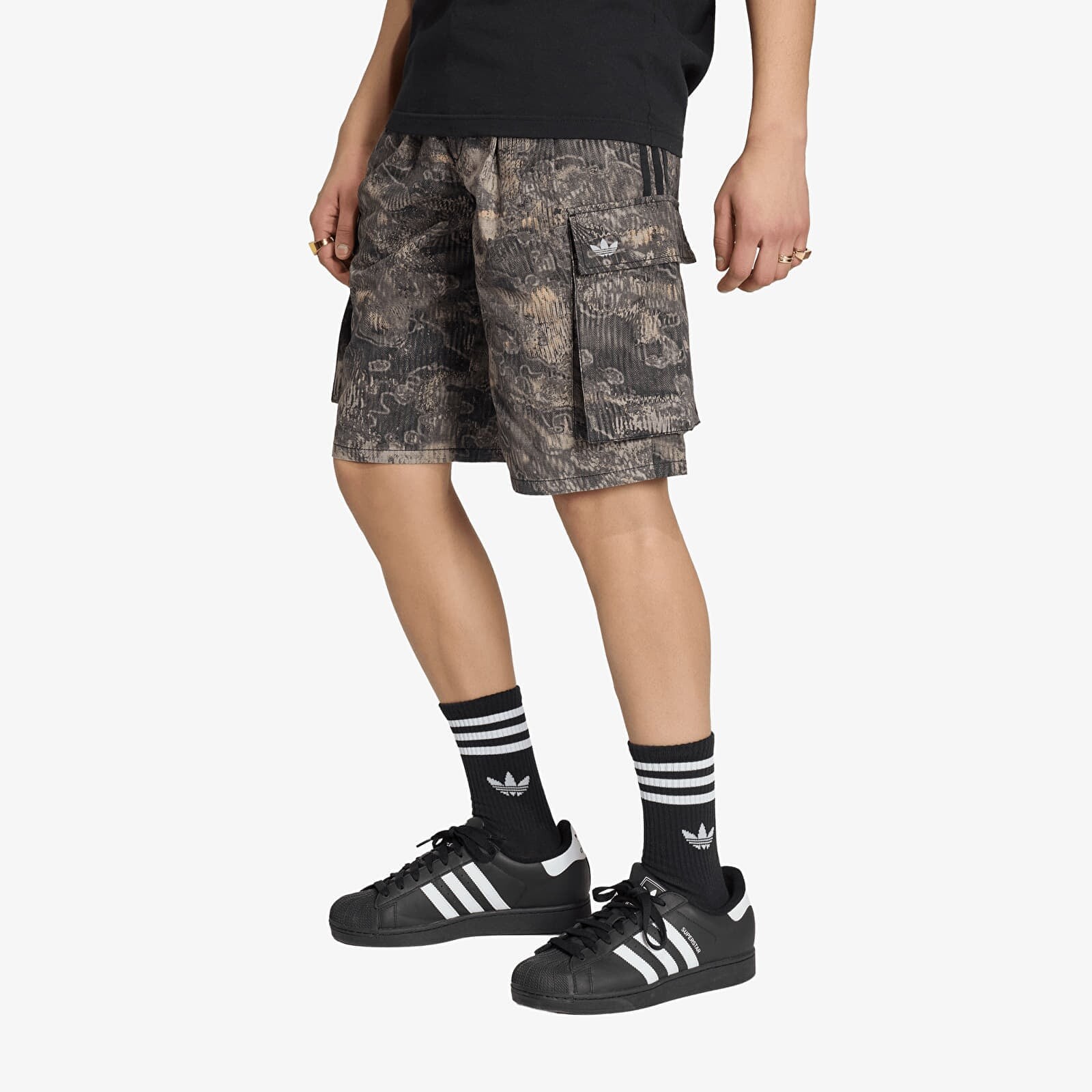 Šortky adidas Adilenium Season 5 Aop Cargo Shorts Chalk Pearl/ Wonder Taupe 34