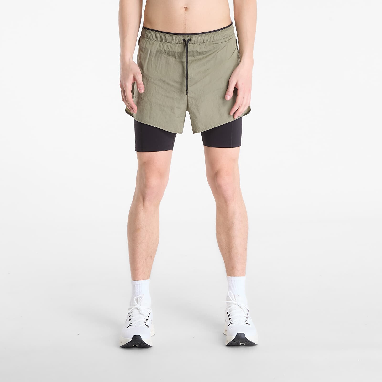 Šortky On Performance Volt Shorts Safari L