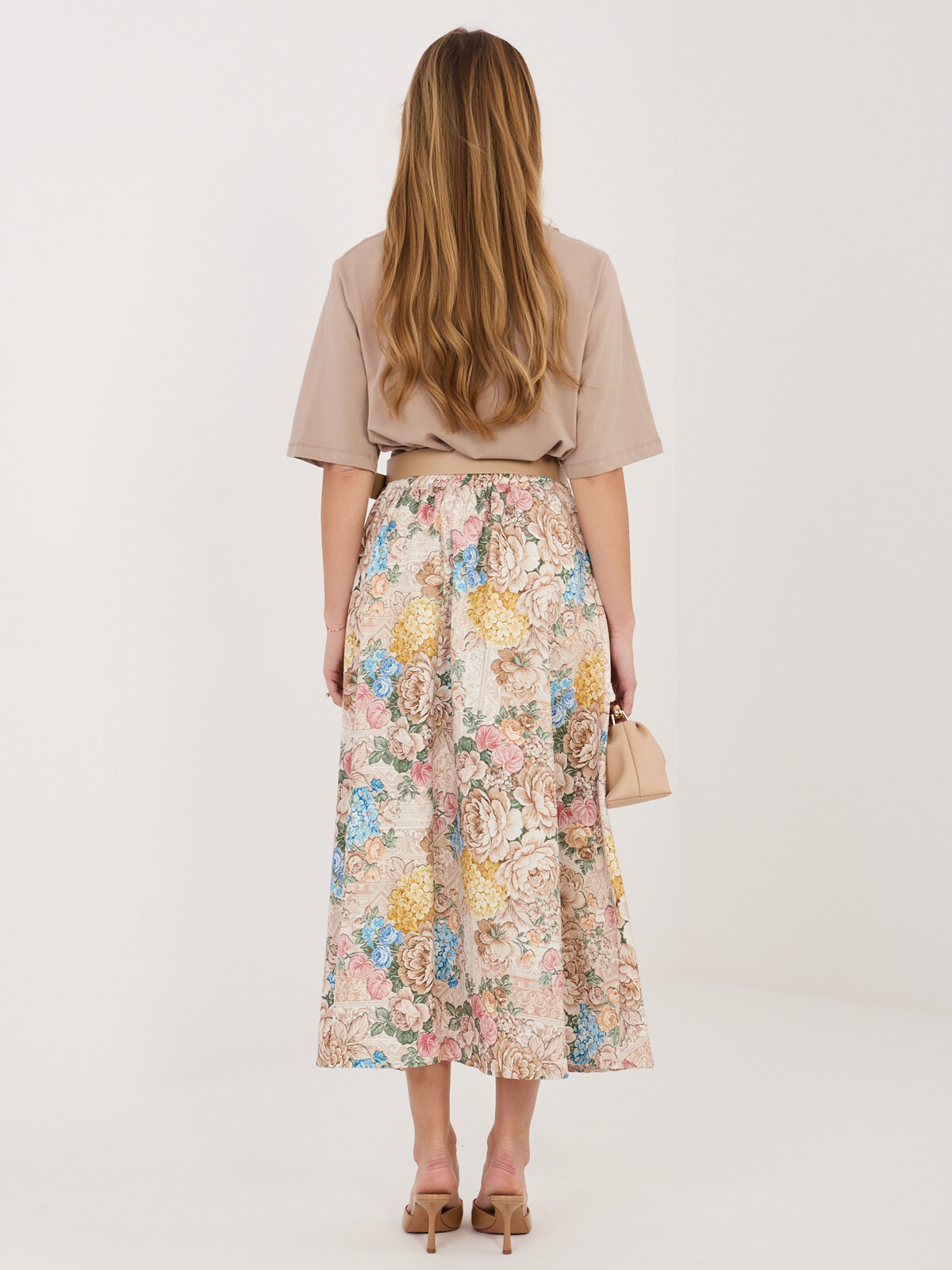 Béžová áčková sukňa s pásom