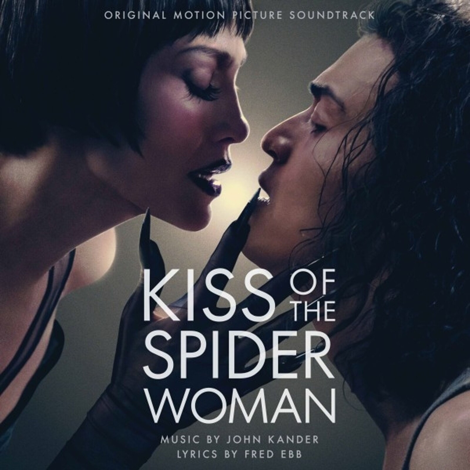 KISS OF THE SPIDER WOMAN
