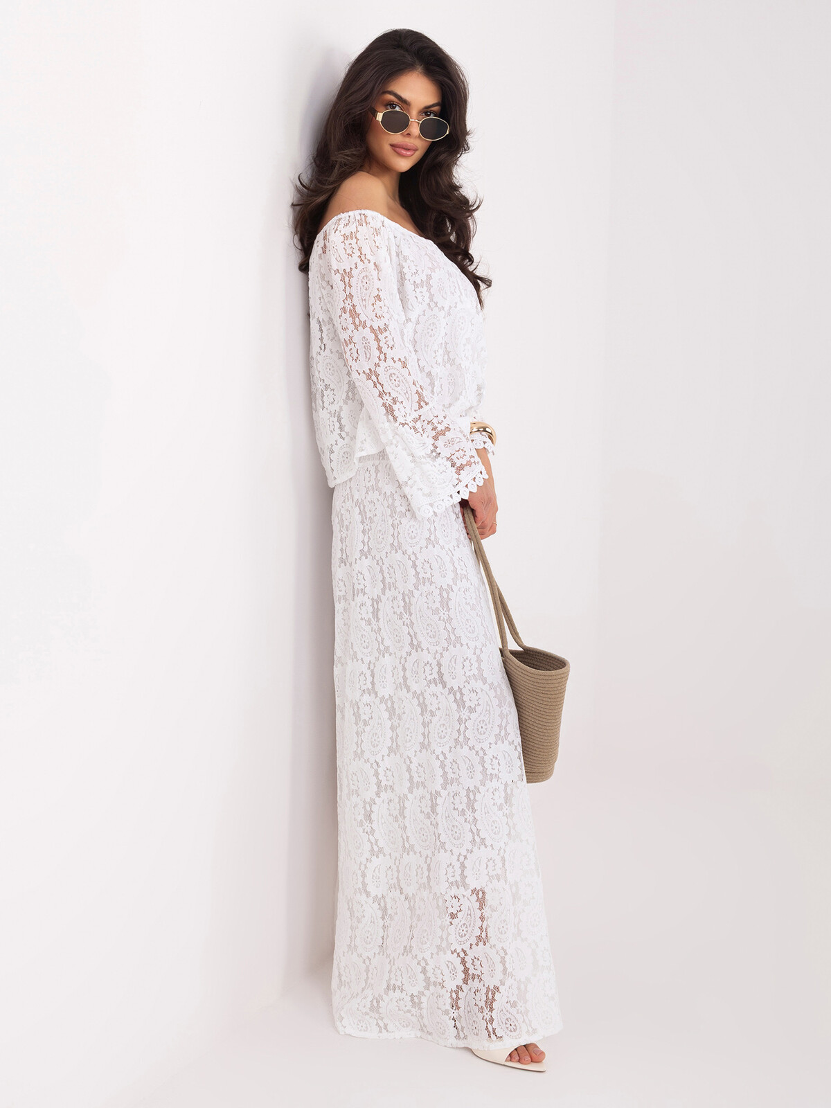 Biela čipkovaná blúzka s rukávmi typu zvon