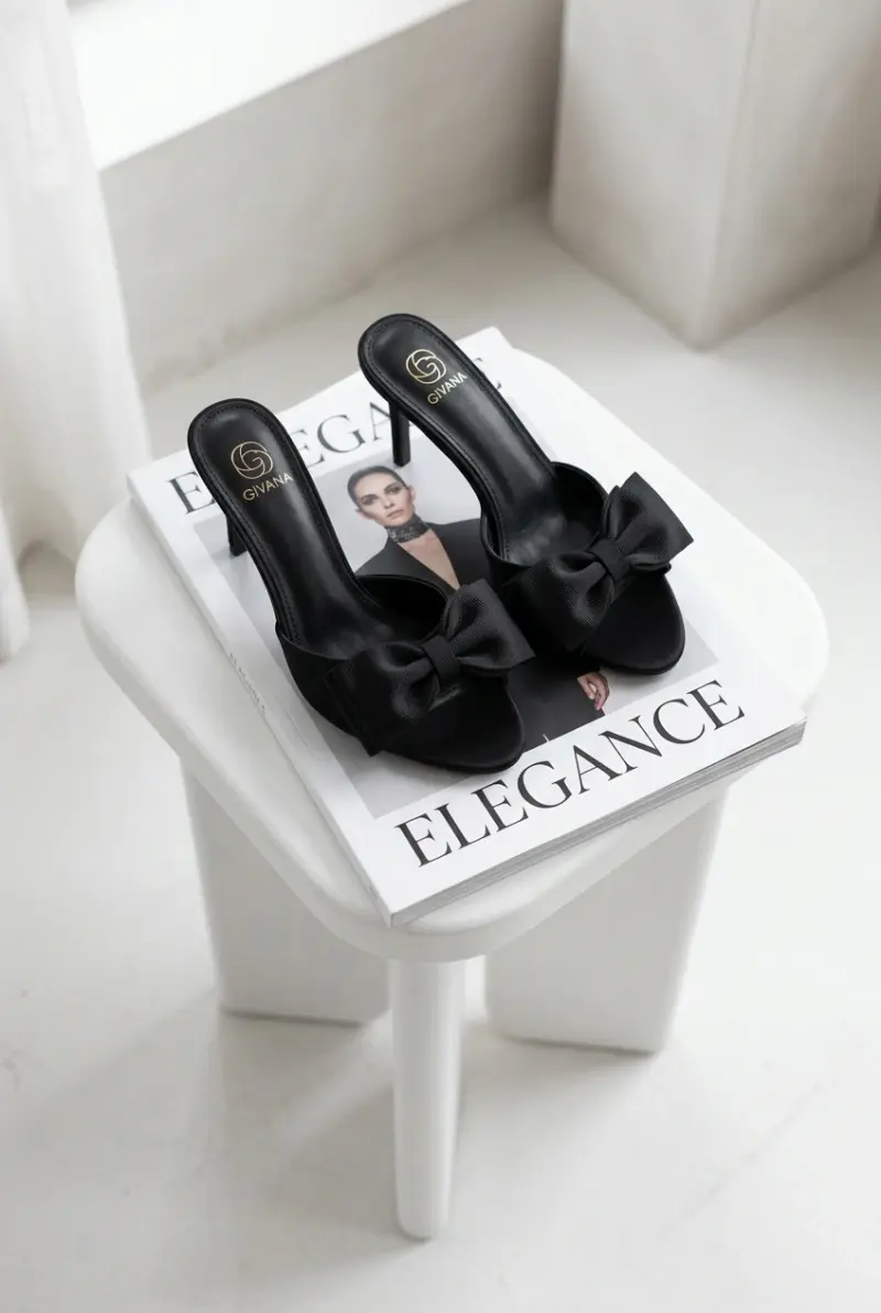 Dámske sandále na podpätku Jelessa