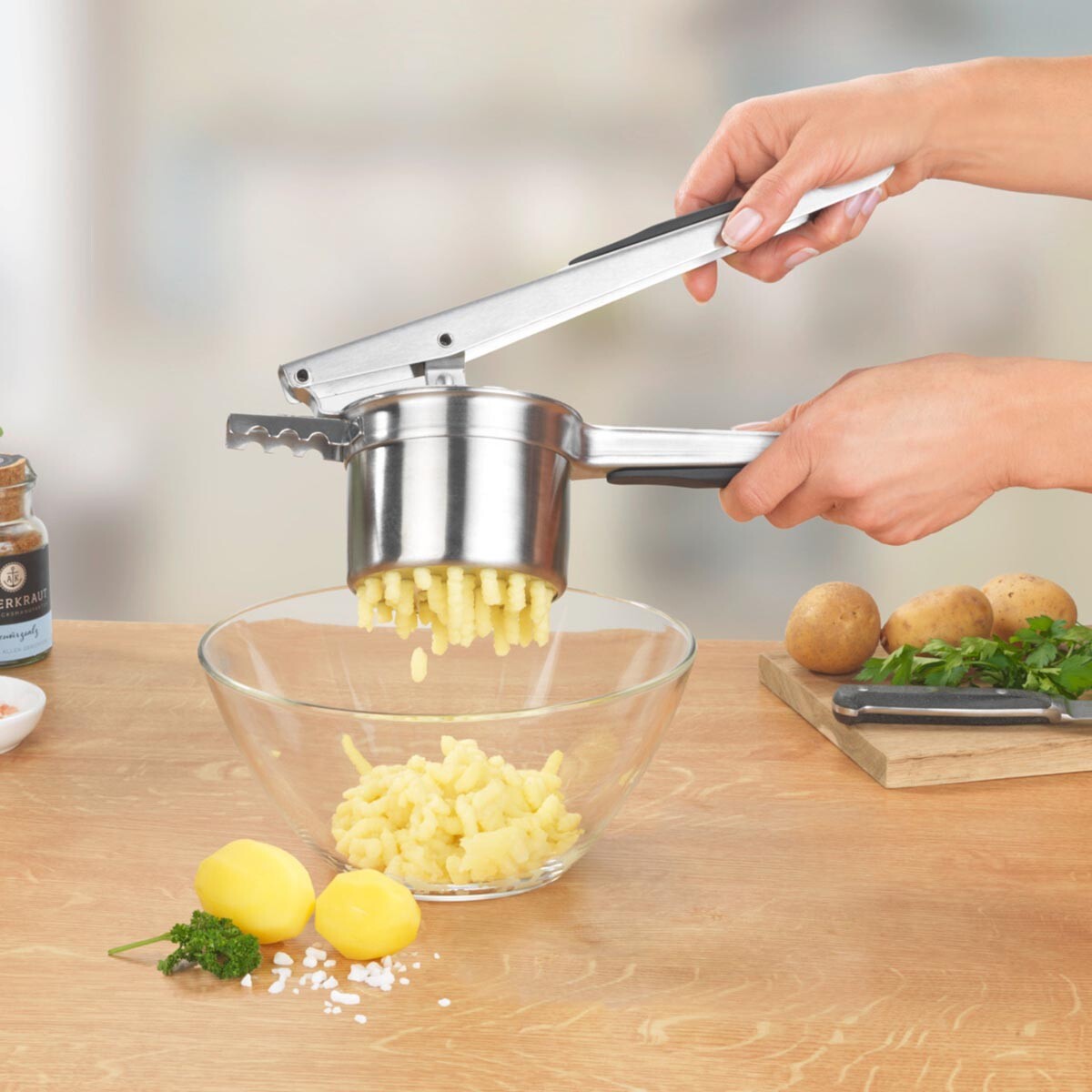 Multifunkčný lis na zemiaky