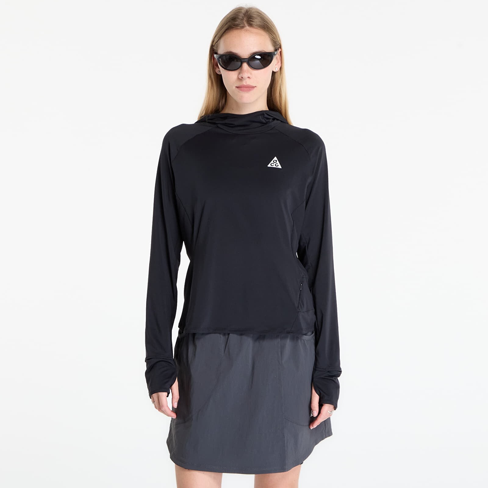 Tričko Nike ACG Women's UV-Resistant Hooded Trail Running Mid-Layer Top Black/ Black/ Summit White L