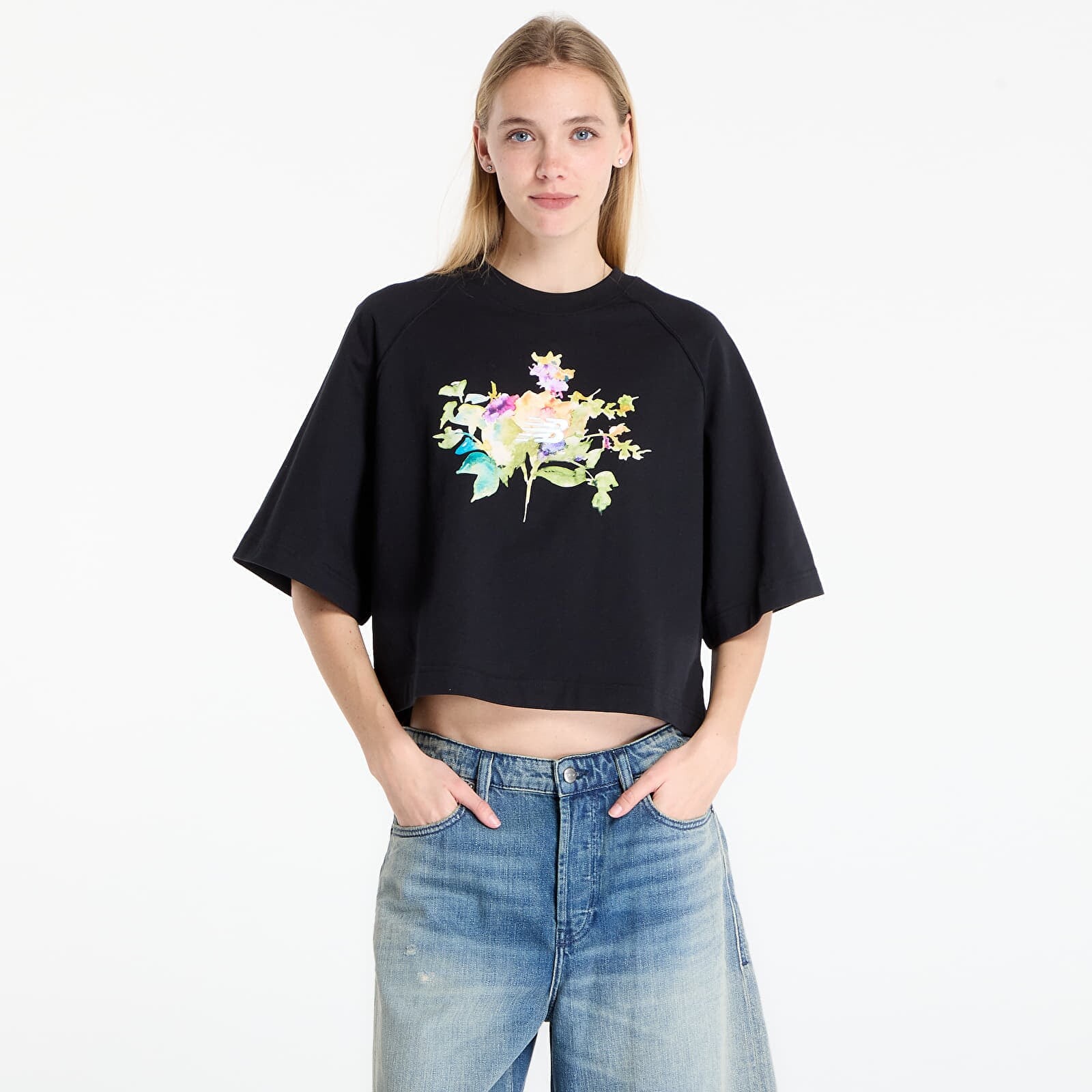 Tričko New Balance Watercolor Multi Boxy T-Shirt Black S